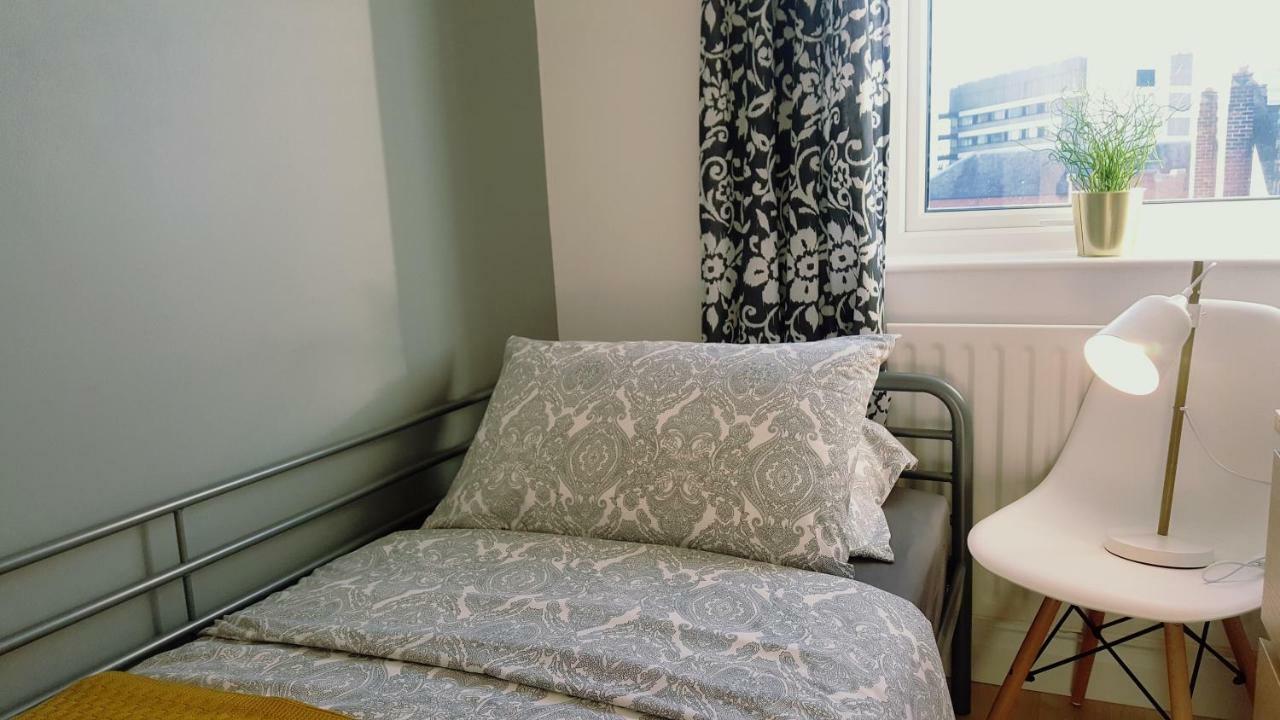 Queens Quarter Holiday Homes (Adults Only) Belfast Exterior photo